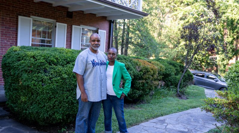 home-appraised-with-a-black-owner:-$472,000-with-a-white-owner:-$750,000.-–-the-new-york-times